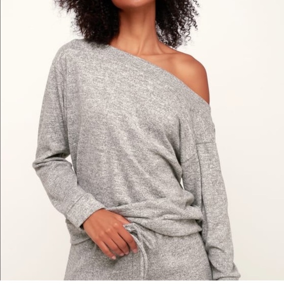 Lulus Cozy Days Heather Gray Asymmetrical Off the Shoulder Fleece Top size Small - Picture 4 of 7
